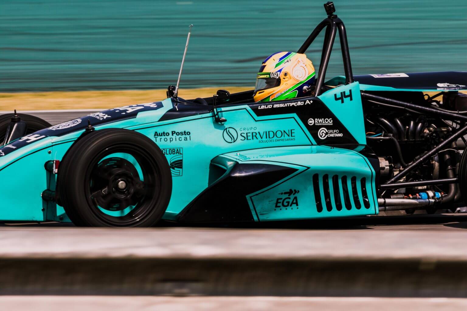 Lélio Assumpção consegue dois 2º lugares na Fórmula 1.600